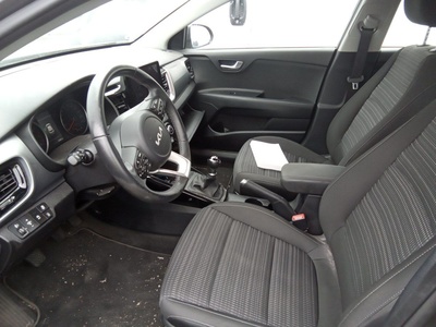 Kia Stonic 1.2 DPi Drive 62 kW (84 CV) 7 Kia Stonic 1.2 DPi Drive 62 kW (84 CV) 7