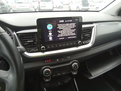 Kia Stonic 1.2 DPi Drive 62 kW (84 CV) 13 Kia Stonic 1.2 DPi Drive 62 kW (84 CV) 13