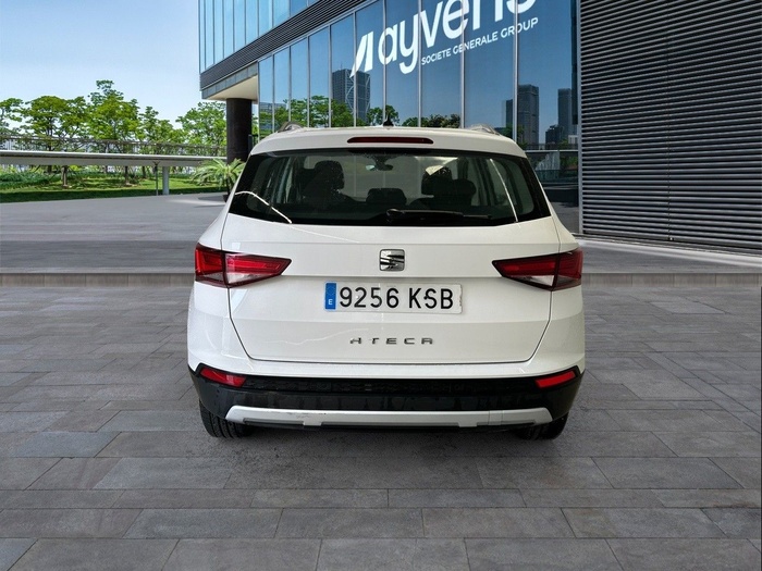 SEAT Ateca 1.6 TDI Style Plus Nav Eco 85 kW (115 CV) Vehículo usado en Madrid SEAT Ateca 1.6 TDI Style Plus Nav Eco 85 kW (115 CV) Vehículo usado en Madrid