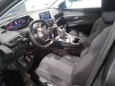 Peugeot 3008 BlueHDi 130 S&S Active Pack 96 kW (130 CV) 7 Peugeot 3008 BlueHDi 130 S&S Active Pack 96 kW (130 CV) 7