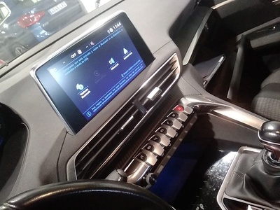 Peugeot 3008 BlueHDi 130 S&S Active Pack 96 kW (130 CV) 9 Peugeot 3008 BlueHDi 130 S&S Active Pack 96 kW (130 CV) 9