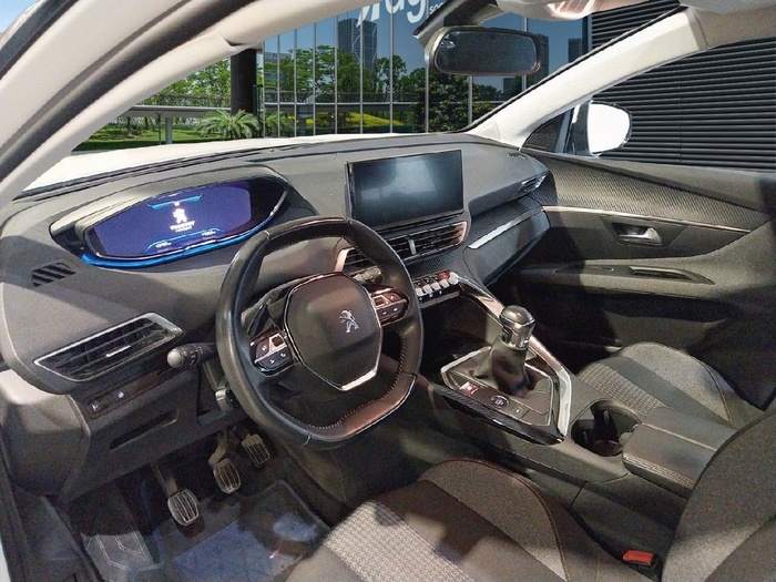 Peugeot 3008 BlueHDi 130 S&S Active Pack 96 kW (130 CV) Vehículo usado en Madrid Peugeot 3008 BlueHDi 130 S&S Active Pack 96 kW (130 CV) Vehículo usado en Madrid