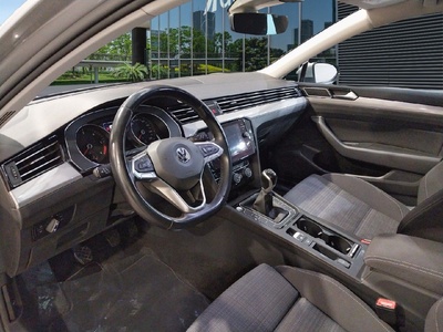 Volkswagen Passat Executive 2.0 TDI 110 kW (150 CV) 7 Volkswagen Passat Executive 2.0 TDI 110 kW (150 CV) 7