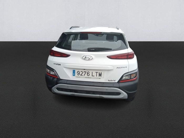 Hyundai Kona 1.6 GDI HEV Maxx DCT 104 kW (141 CV) Vehículo usado en Madrid Hyundai Kona 1.6 GDI HEV Maxx DCT 104 kW (141 CV) Vehículo usado en Madrid