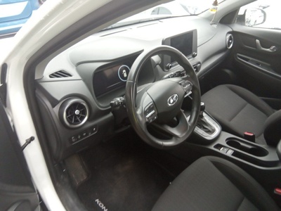 Hyundai Kona 1.6 GDI HEV Maxx DCT 104 kW (141 CV) 10 Hyundai Kona 1.6 GDI HEV Maxx DCT 104 kW (141 CV) 10