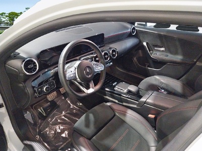 Mercedes-Benz Clase A 180 100 kW (136 CV) 7 Mercedes-Benz Clase A 180 100 kW (136 CV) 7