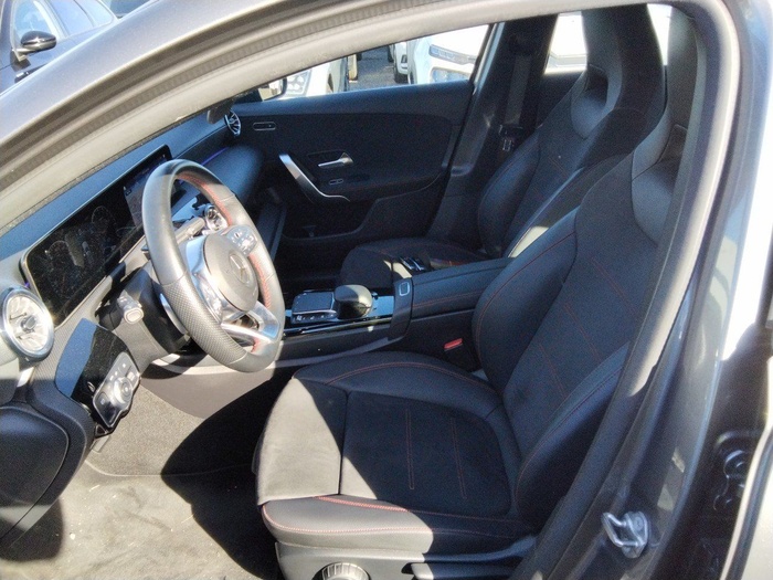 Mercedes-Benz Clase A 250 e 160 kW (218 CV) Vehículo usado en Madrid Mercedes-Benz Clase A 250 e 160 kW (218 CV) Vehículo usado en Madrid