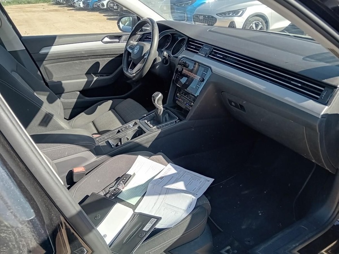 Volkswagen Passat Executive 1.5 TSI 110 kW (150 CV) Vehículo usado en Madrid Volkswagen Passat Executive 1.5 TSI 110 kW (150 CV) Vehículo usado en Madrid