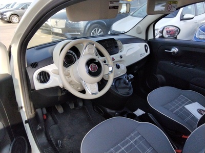 Fiat 500 1.2 8v Lounge 51 kW (69 CV) 7 Fiat 500 1.2 8v Lounge 51 kW (69 CV) 7
