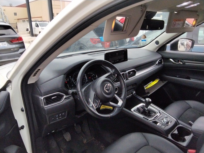 Mazda CX-5 2.0 GE Homura 121 kW (165 CV) Vehículo usado en Madrid Mazda CX-5 2.0 GE Homura 121 kW (165 CV) Vehículo usado en Madrid