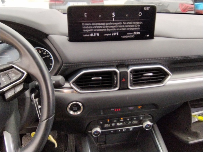 Mazda CX-5 2.0 GE Homura 121 kW (165 CV) Vehículo usado en Madrid Mazda CX-5 2.0 GE Homura 121 kW (165 CV) Vehículo usado en Madrid