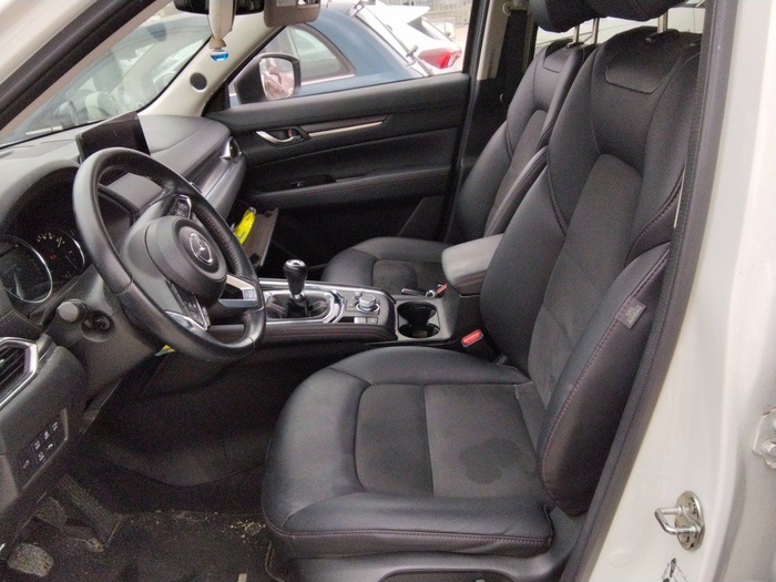 Mazda CX-5 2.0 GE Homura 121 kW (165 CV) Vehículo usado en Madrid Mazda CX-5 2.0 GE Homura 121 kW (165 CV) Vehículo usado en Madrid