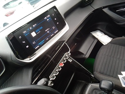 Peugeot 2008 BlueHDi 110 S&S Active Pack 81 kW (110 CV) 9 Peugeot 2008 BlueHDi 110 S&S Active Pack 81 kW (110 CV) 9