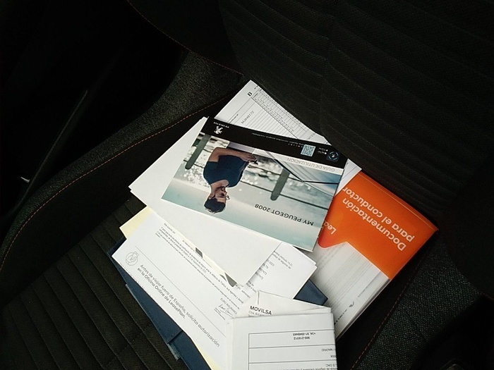 Peugeot 2008 BlueHDi 110 S&S Active Pack 81 kW (110 CV) Vehículo usado en Madrid Peugeot 2008 BlueHDi 110 S&S Active Pack 81 kW (110 CV) Vehículo usado en Madrid