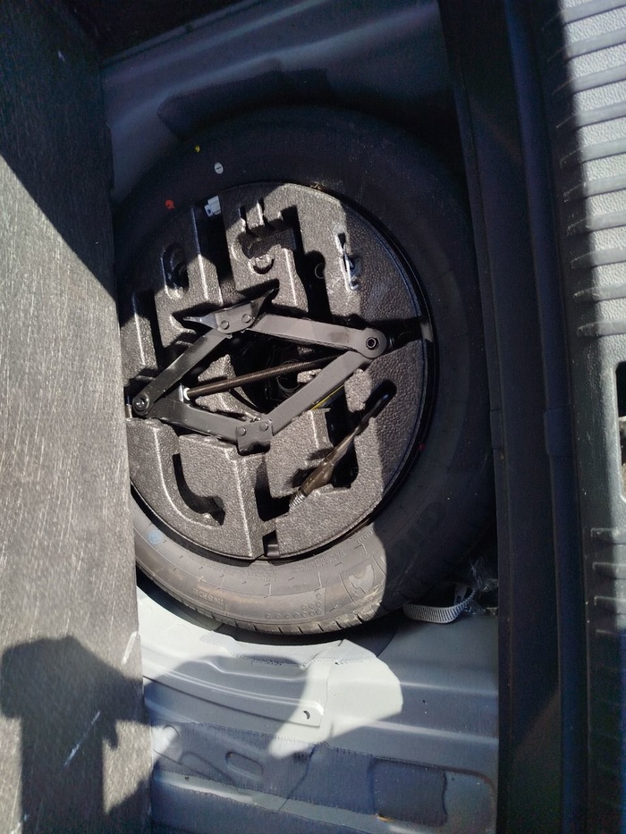 SEAT Arona 1.0 TSI Style Plus 81 kW (110 CV) Vehículo usado en Madrid SEAT Arona 1.0 TSI Style Plus 81 kW (110 CV) Vehículo usado en Madrid