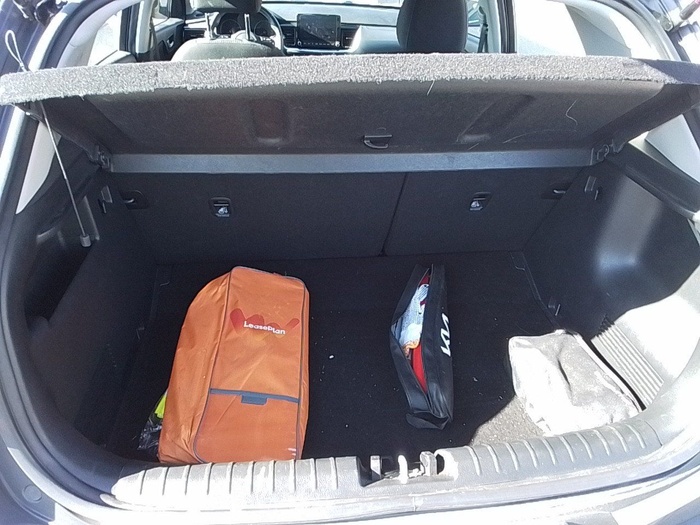 Kia Stonic 1.0 T-GDi MHEV Drive iMT 88 kW (120 CV) Vehículo usado en Madrid Kia Stonic 1.0 T-GDi MHEV Drive iMT 88 kW (120 CV) Vehículo usado en Madrid