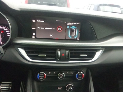 Alfa Romeo Stelvio 2.2 Diesel Sprint AWD 140 kW (190 CV) 10 Alfa Romeo Stelvio 2.2 Diesel Sprint AWD 140 kW (190 CV) 10