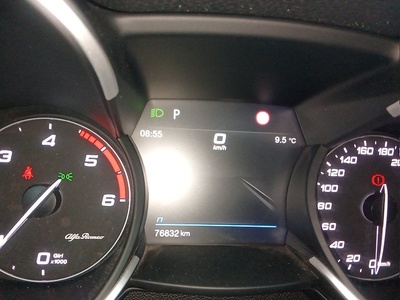 Alfa Romeo Stelvio 2.2 Diesel Sprint AWD 140 kW (190 CV) 8 Alfa Romeo Stelvio 2.2 Diesel Sprint AWD 140 kW (190 CV) 8