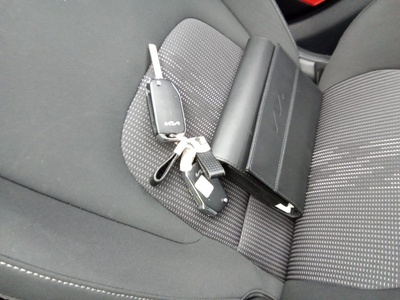 Kia Sportage 1.6 MHEV Drive 4x2 100 kW (136 CV) 12 Kia Sportage 1.6 MHEV Drive 4x2 100 kW (136 CV) 12