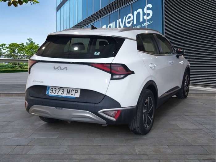 Kia Sportage 1.6 MHEV Drive 4x2 100 kW (136 CV) Vehículo usado en Madrid Kia Sportage 1.6 MHEV Drive 4x2 100 kW (136 CV) Vehículo usado en Madrid