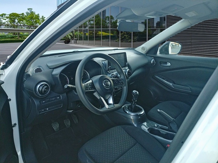 Nissan Juke DIG-T Acenta 84 kW (114 CV) Vehículo usado en Madrid Nissan Juke DIG-T Acenta 84 kW (114 CV) Vehículo usado en Madrid