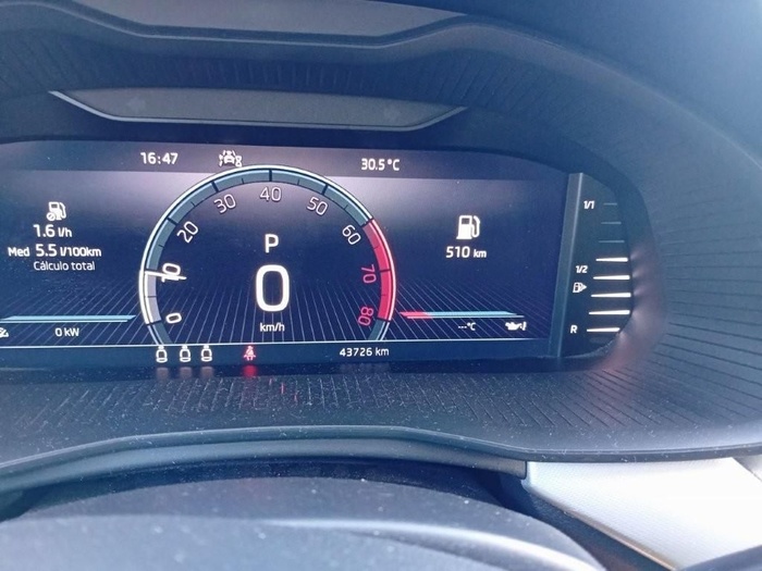 Skoda Kamiq 1.0 TSI Emotion DSG 81 kW (110 CV) Vehículo usado en Madrid Skoda Kamiq 1.0 TSI Emotion DSG 81 kW (110 CV) Vehículo usado en Madrid