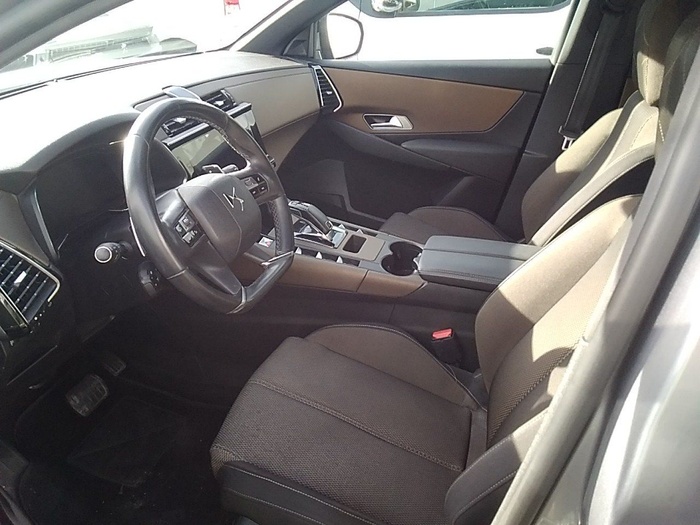 DS DS7 Crossback BlueHDi 130 DE Bastille + AT 96 kW (130 CV) Vehículo usado en Madrid DS DS7 Crossback BlueHDi 130 DE Bastille + AT 96 kW (130 CV) Vehículo usado en Madrid