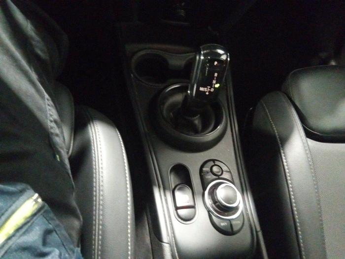 MINI MINI Countryman Cooper 100 kW (136 CV) Vehículo usado en Madrid MINI MINI Countryman Cooper 100 kW (136 CV) Vehículo usado en Madrid