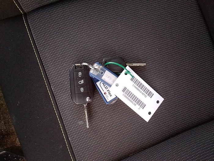 Citroen C3 BlueHDi 100 S&S Feel 75 kW (102 CV) Vehículo usado en Madrid Citroen C3 BlueHDi 100 S&S Feel 75 kW (102 CV) Vehículo usado en Madrid