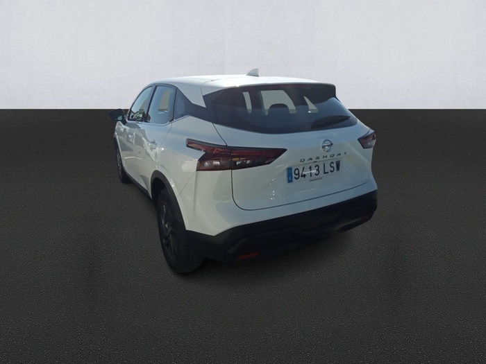 Nissan Qashqai DIG-T 140 mHEV Acenta 4x2 103 kW (140 CV) Vehículo usado en Madrid Nissan Qashqai DIG-T 140 mHEV Acenta 4x2 103 kW (140 CV) Vehículo usado en Madrid