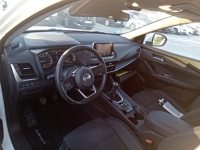 Nissan Qashqai DIG-T 140 mHEV Acenta 4x2 103 kW (140 CV) 7 Nissan Qashqai DIG-T 140 mHEV Acenta 4x2 103 kW (140 CV) 7