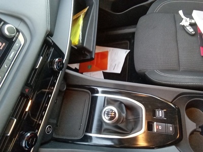 Nissan Qashqai DIG-T 140 mHEV Acenta 4x2 103 kW (140 CV) 13 Nissan Qashqai DIG-T 140 mHEV Acenta 4x2 103 kW (140 CV) 13