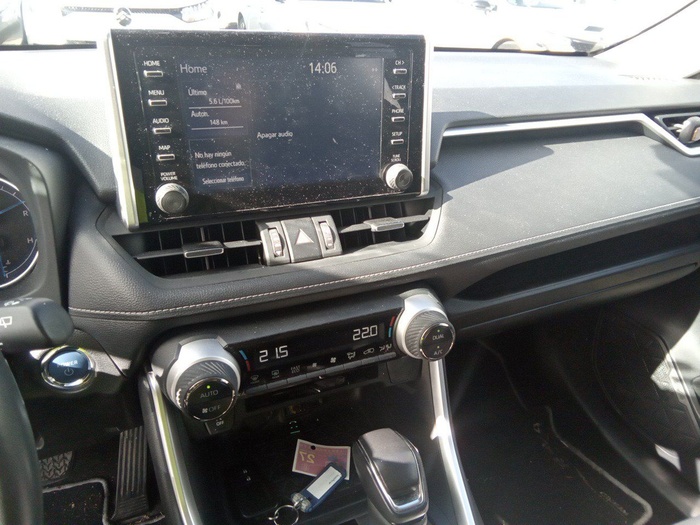 Toyota Rav4 2.5l hybrid Advance 160 kW (218 CV) Vehículo usado en Madrid Toyota Rav4 2.5l hybrid Advance 160 kW (218 CV) Vehículo usado en Madrid