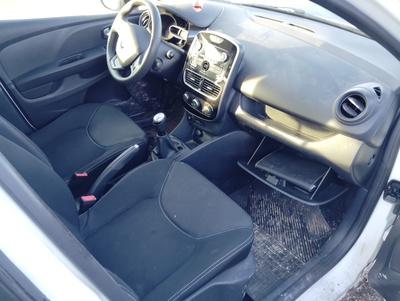 Renault Clio Business Energy dCi 55 kW (75 CV) 15 Renault Clio Business Energy dCi 55 kW (75 CV) 15