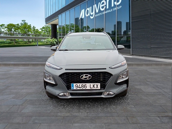 Hyundai Kona 1.0 TGDI SLE 4x2 88 kW (120 CV) Vehículo usado en Madrid Hyundai Kona 1.0 TGDI SLE 4x2 88 kW (120 CV) Vehículo usado en Madrid