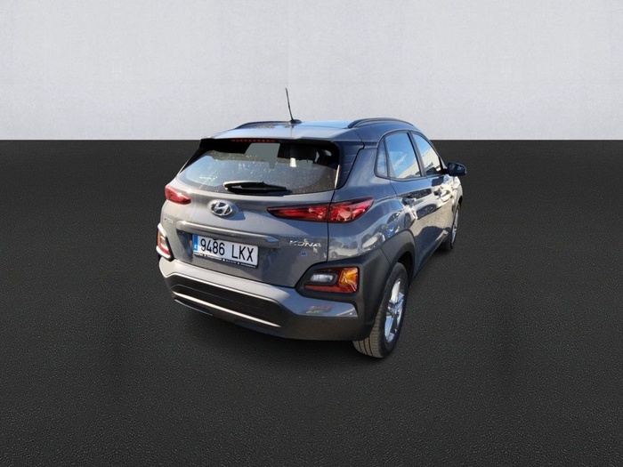 Hyundai Kona 1.0 TGDI SLE 4x2 88 kW (120 CV) Vehículo usado en Madrid Hyundai Kona 1.0 TGDI SLE 4x2 88 kW (120 CV) Vehículo usado en Madrid