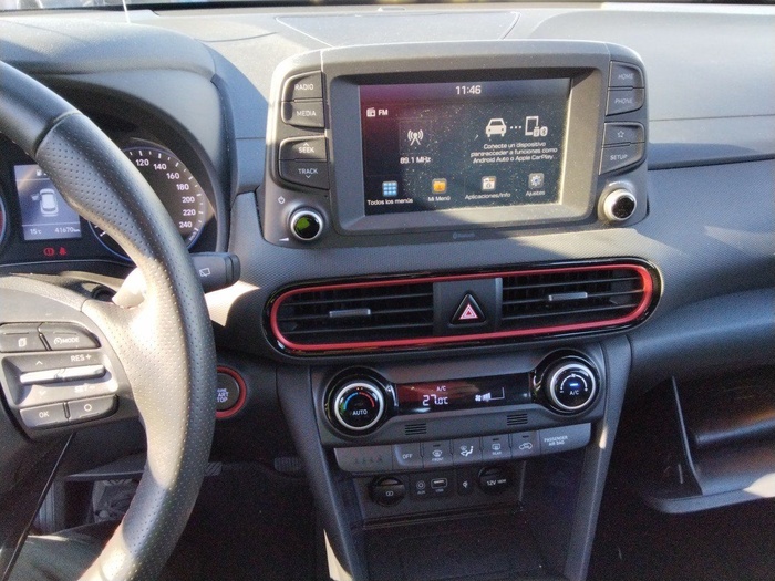 Hyundai Kona 1.0 TGDI SLE 4x2 88 kW (120 CV) Vehículo usado en Madrid Hyundai Kona 1.0 TGDI SLE 4x2 88 kW (120 CV) Vehículo usado en Madrid