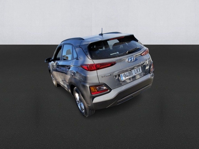 Hyundai Kona 1.0 TGDI SLE 4x2 88 kW (120 CV) Vehículo usado en Madrid Hyundai Kona 1.0 TGDI SLE 4x2 88 kW (120 CV) Vehículo usado en Madrid