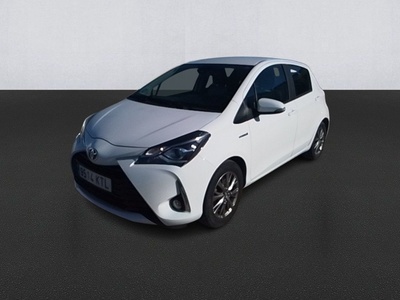 Toyota Yaris 1.5 100H Active 74 kW (100 CV) 6 Toyota Yaris 1.5 100H Active 74 kW (100 CV) 6