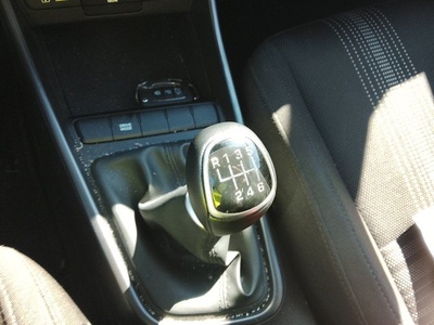 Hyundai i20 1.0 TGDI 48V Essence 74 kW (100 CV) 13 Hyundai i20 1.0 TGDI 48V Essence 74 kW (100 CV) 13