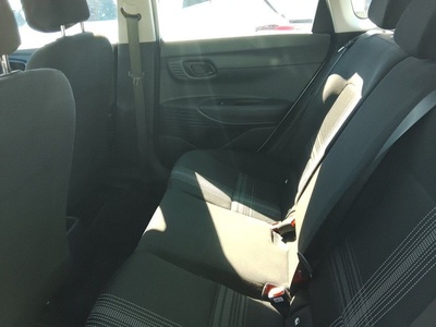 Hyundai i20 1.0 TGDI 48V Essence 74 kW (100 CV) 9 Hyundai i20 1.0 TGDI 48V Essence 74 kW (100 CV) 9