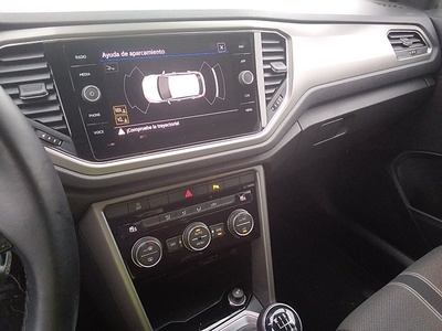 Volkswagen T-Roc Advance R-Line 1.0 TSI 81 kW (110 CV) 9 Volkswagen T-Roc Advance R-Line 1.0 TSI 81 kW (110 CV) 9