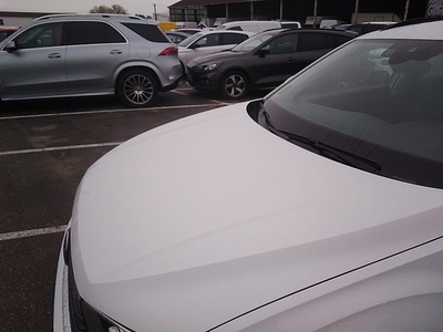 Volkswagen T-Roc Advance R-Line 1.0 TSI 81 kW (110 CV) 15 Volkswagen T-Roc Advance R-Line 1.0 TSI 81 kW (110 CV) 15