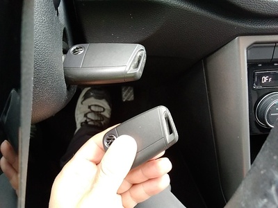 Volkswagen T-Roc Advance R-Line 1.0 TSI 81 kW (110 CV) 13 Volkswagen T-Roc Advance R-Line 1.0 TSI 81 kW (110 CV) 13