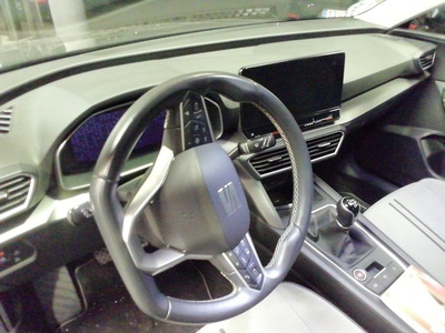 SEAT León 2.0 TDI S&S Style Go 85 kW (115 CV) 7 SEAT León 2.0 TDI S&S Style Go 85 kW (115 CV) 7