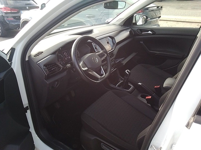 Volkswagen T-Cross Advance 1.0 TSI 81 kW (110 CV) Vehículo usado en Madrid Volkswagen T-Cross Advance 1.0 TSI 81 kW (110 CV) Vehículo usado en Madrid