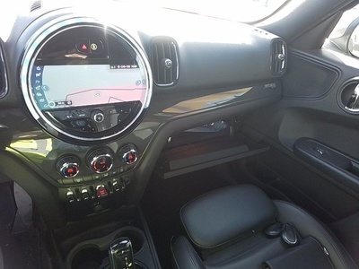 MINI MINI Countryman Cooper 100 kW (136 CV) 12 MINI MINI Countryman Cooper 100 kW (136 CV) 12