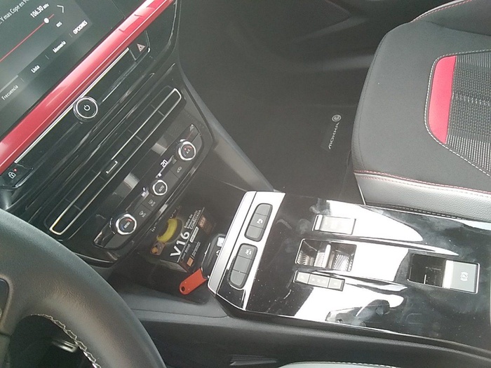 Opel Mokka-e BEV 50kWh GS-e 100 kW (136 CV) Vehículo usado en Madrid Opel Mokka-e BEV 50kWh GS-e 100 kW (136 CV) Vehículo usado en Madrid