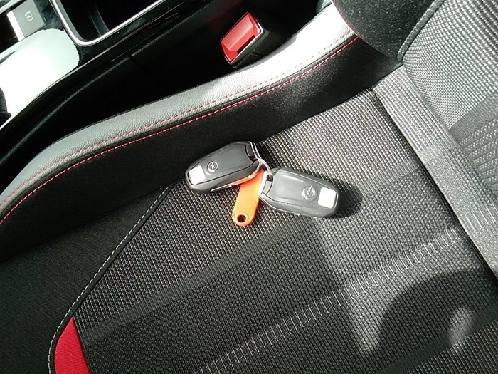 Opel Mokka-e BEV 50kWh GS-e 100 kW (136 CV) Vehículo usado en Madrid Opel Mokka-e BEV 50kWh GS-e 100 kW (136 CV) Vehículo usado en Madrid