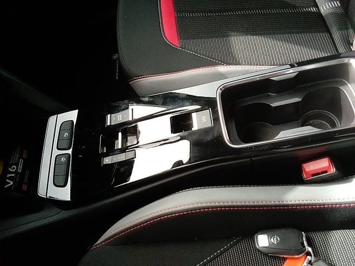 Opel Mokka-e BEV 50kWh GS-e 100 kW (136 CV) Vehículo usado en Madrid Opel Mokka-e BEV 50kWh GS-e 100 kW (136 CV) Vehículo usado en Madrid